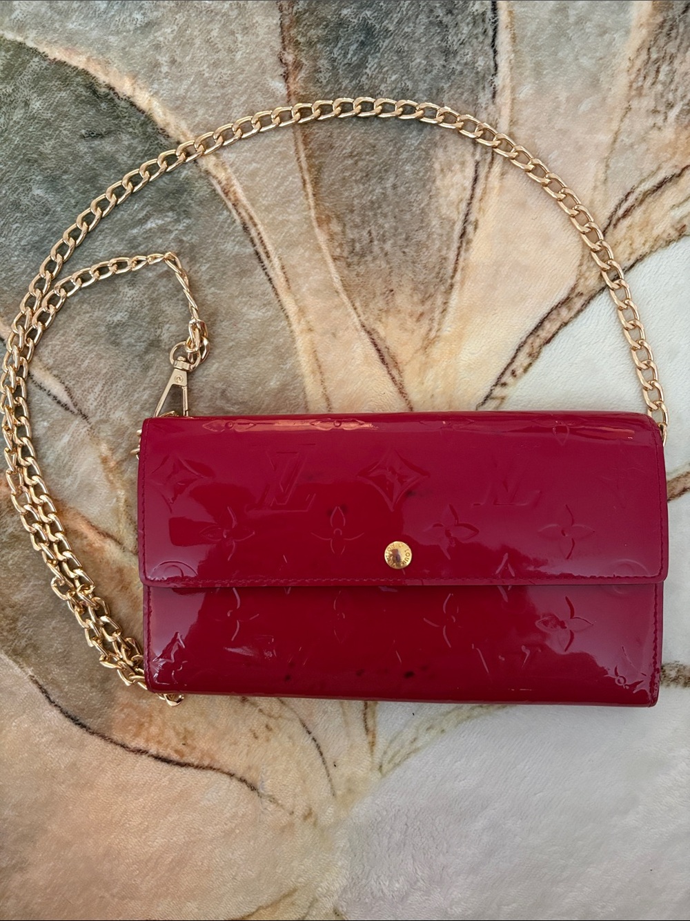 Louis Vuitton Cherry Red Vernis Monogram Chain Crossbody Wallet